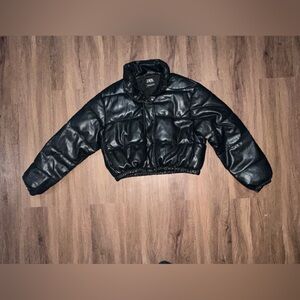 Zara Women’s Jacket Black Puffer Cropped Winter Jacket Amazing Condition Size M